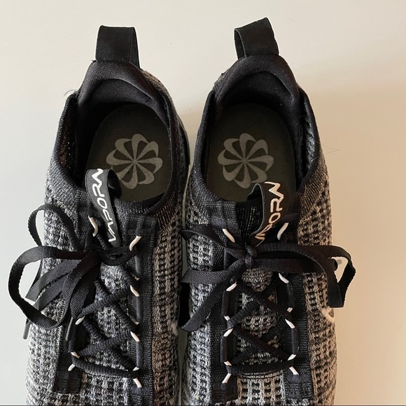 NIKE VAPORMAX FLYKNIT BLACK / BLACK - WHITE - Picture 8 of 9
